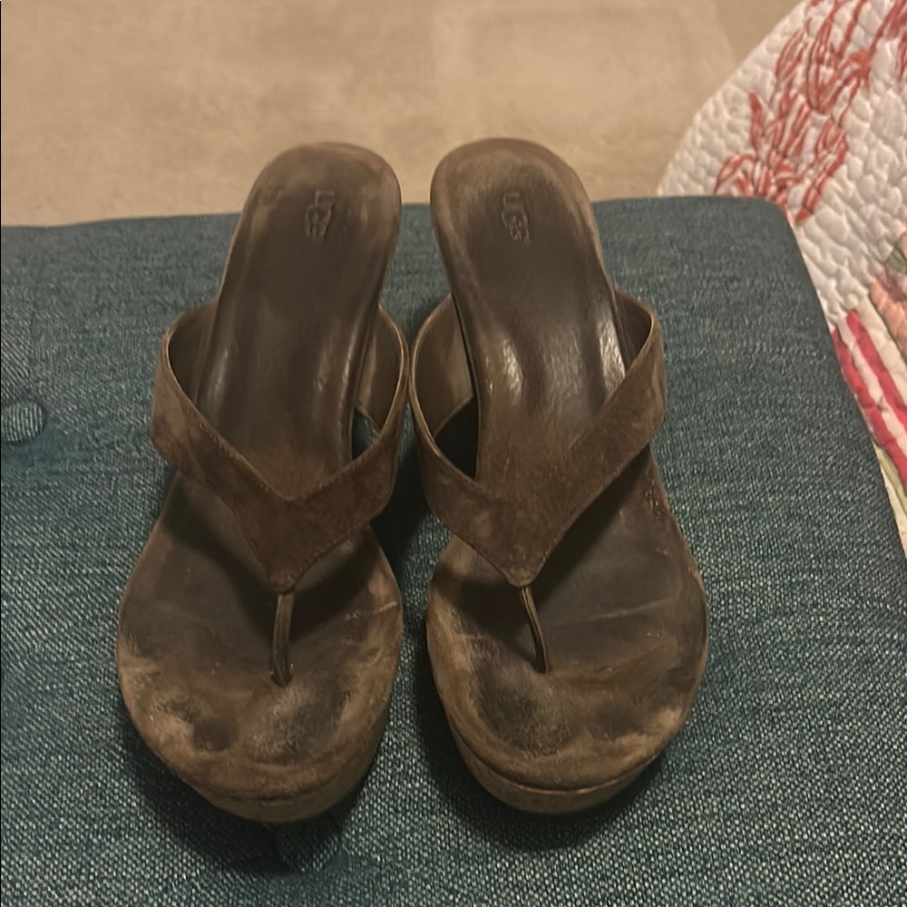 UGG Women's Tan Sandals
